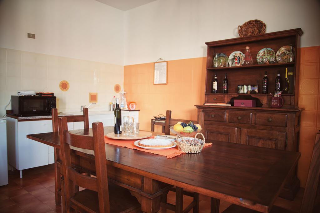 Montiglio B&B Vigneto Pardom מראה חיצוני תמונה
